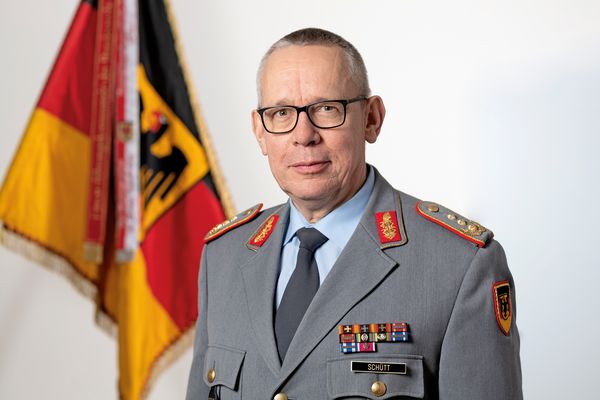 Generalleutnant Bernd Schütt ist Befehlshaber des Einsatzführungskommandos der Bundeswehr in Schwielowsee bei Potsdam. Foto: Bundeswehr/Einsatzführungskommando der Bundeswehr 