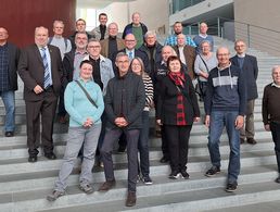 Aus den verschiedenen KERH am Standort Berlin setzte sich die Delegation für den Besuch im Bundeskanzleramt zusammen. Foto: Burkhard Kühnapfel